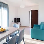 Дом отдыха 2 Bedroom Front In