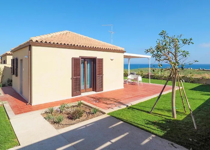 2 Bedroom Front In * Marina di Modica